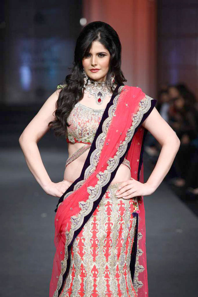 इंडियन ब्राइडल वीक में बॉलीवुड की 'दुल्हनें' | 'दुल्हन' चित्रांगदा