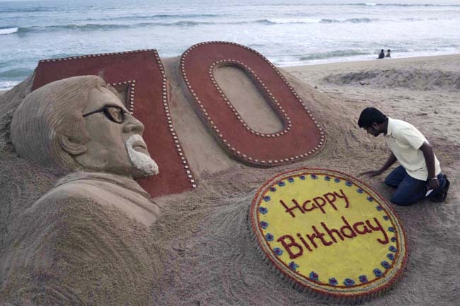 बिग बी के 70वें जन्मदिन का 'महाजश्न' | अनदेखी तस्‍वीरें...