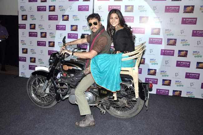 'मटरू की बिजली...’ का ट्रेलर लांच  | ग्लैमर का तड़का