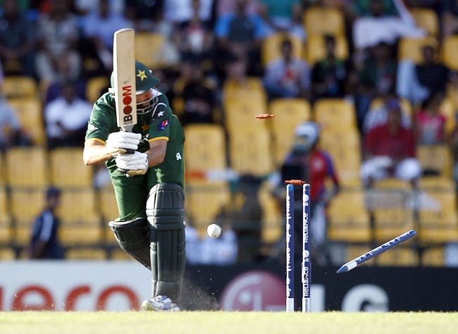 पाकिस्तान से हारा ऑस्ट्रेलिया, दोनों टीमें सेमीफाइनल में