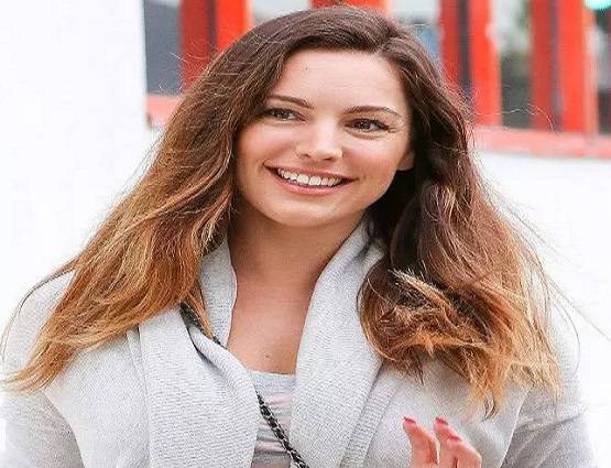 FHM मैगजीन के लिए केली ब्रुक का हॉट फोटोशूट