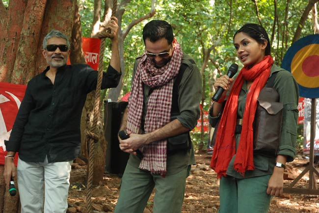 Exclusive: 'चक्रव्‍यूह' के प्रमोशन का अनोखा स्टाइल