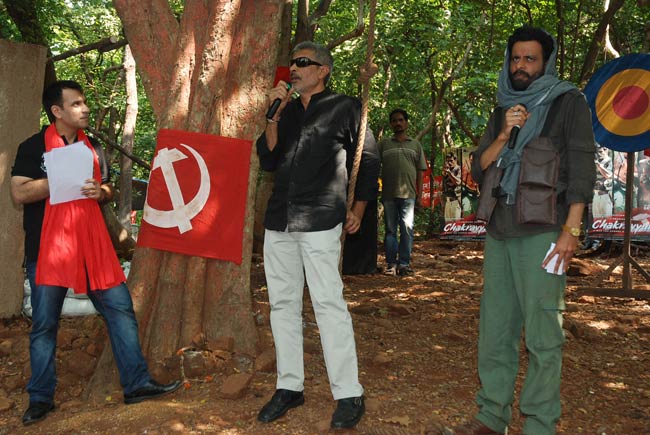 Exclusive: 'चक्रव्‍यूह' के प्रमोशन का अनोखा स्टाइल