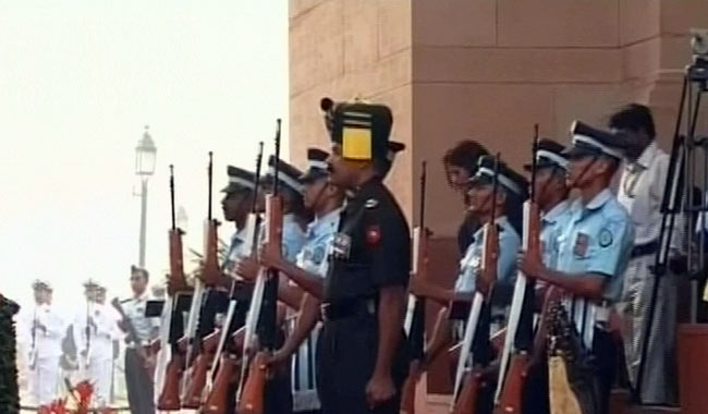 1962 भारत-चीन युद्धः शहीद हुए भारतीय जवानों को श्रद्धांजलि