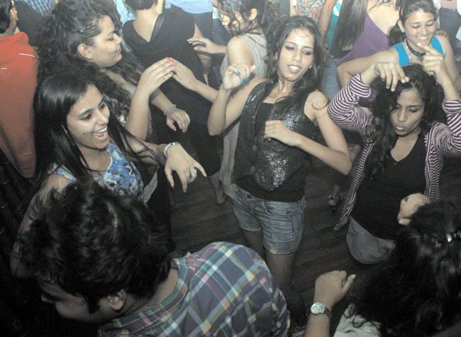 देश के छोटे शहरों की हसीन रातें | पढ़ें इंडिया टुडे