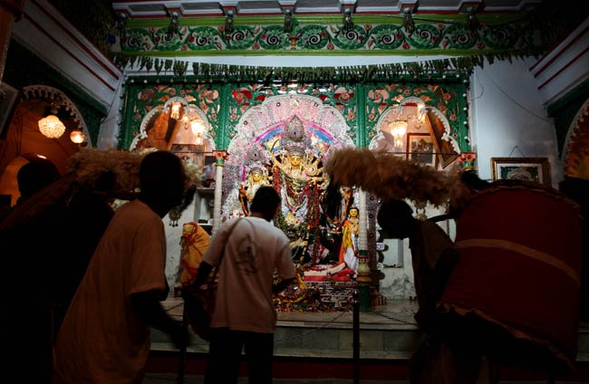 मां दुर्गा मायके से लौट गईं अपने ससुराल