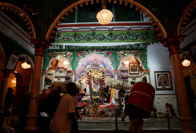 मां दुर्गा मायके से लौट गईं अपने ससुराल