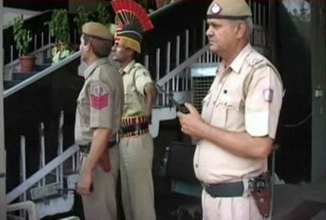 तस्वीरों में 22 अक्टूबर 2012 की बड़ी खबरें