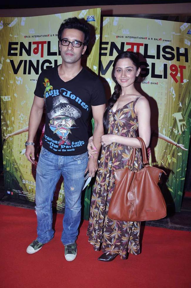 'इंग्लिश विंग्लिश' के प्रीमियर पर उमड़ा बॉलीवुड | फर्स्ट लुक