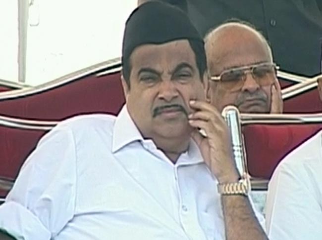 26 अक्टूबर 2012: तस्वीरों में दिनभर की बड़ी खबरें | पढ़ें