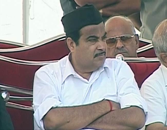 25 अक्टूबर 2012: तस्वीरों में दिनभर की बड़ी खबरें | पढ़ें