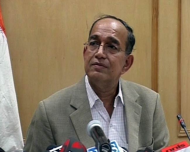 गुजरात और हिमाचल में चुनाव की तारीखें घोषित