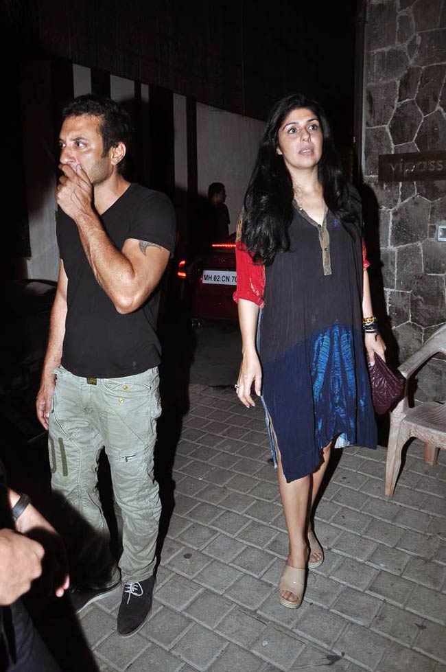 जोया की बर्थ डे पार्टी में पहुंचे बॉलीवुड सितारे | हॉट हसीनाएं