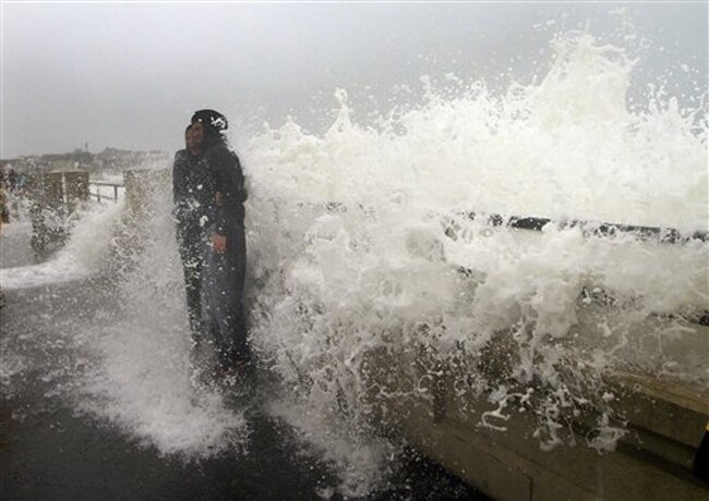 अमेरिका में सैंडी तूफान का कहर | चुनाव अभियान पर ब्रेक