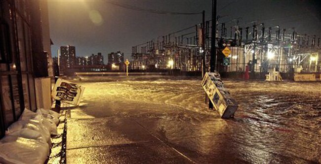 अमेरिका में सैंडी तूफान का कहर | चुनाव अभियान पर ब्रेक