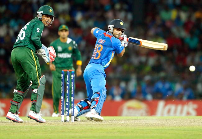 तस्वीरों में 30 सितंबर 2012 की बड़ी खबरें | पढ़ें