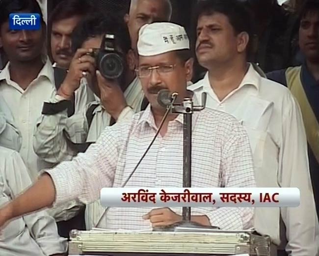 तस्वीरों में 22 अक्टूबर 2012 की बड़ी खबरें