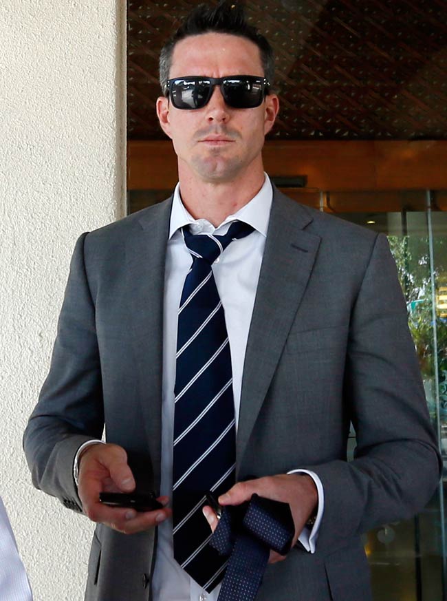 03 अक्टूबर 2012: तस्वीरों में दिनभर की बड़ी खबरें | पढ़ें