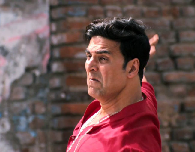 'खिलाड़ी 786' का फर्स्टलुक | बॉलीवुड की हिट जोड़ी