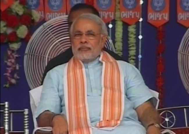 26 अक्टूबर 2012: तस्वीरों में दिनभर की बड़ी खबरें | पढ़ें