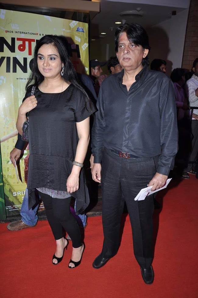 'इंग्लिश विंग्लिश' के प्रीमियर पर उमड़ा बॉलीवुड | फर्स्ट लुक