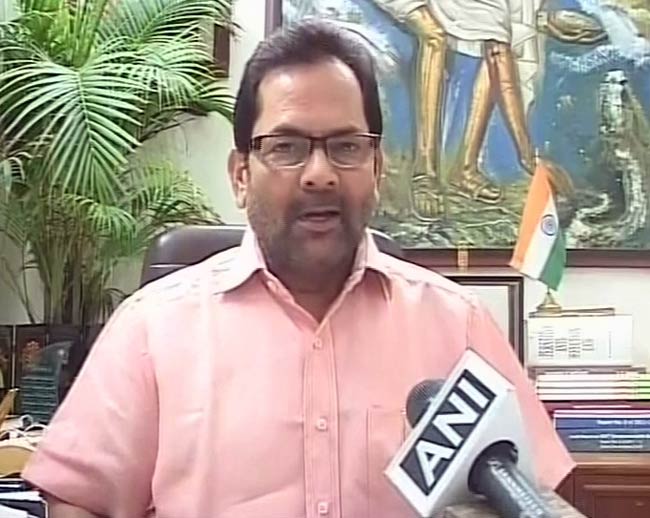 05 अक्टूबर 2012: तस्वीरों में दिनभर की बड़ी खबरें | पढ़ें