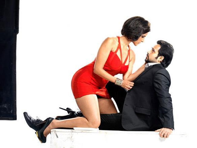 बोल्‍ड अवतार में नेहा धूपिया | स्टाइलिश हसीनाएं