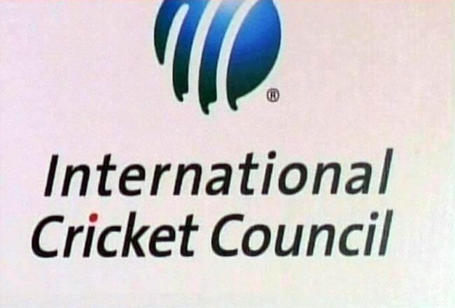 10 अक्टूबर 2012: तस्वीरों में दिनभर की बड़ी खबरें | पढ़ें