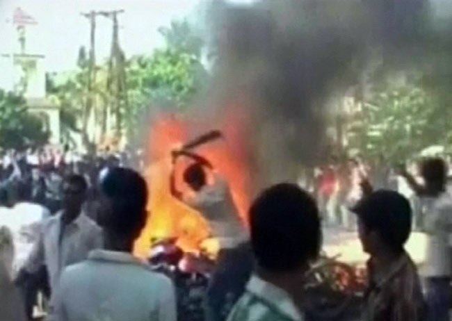 14 अक्टूबर 2012: तस्वीरों में दिनभर की बड़ी खबरें | पढ़ें