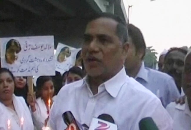 15 अक्टूबर 2012: तस्वीरों में दिनभर की बड़ी खबरें | पढ़ें