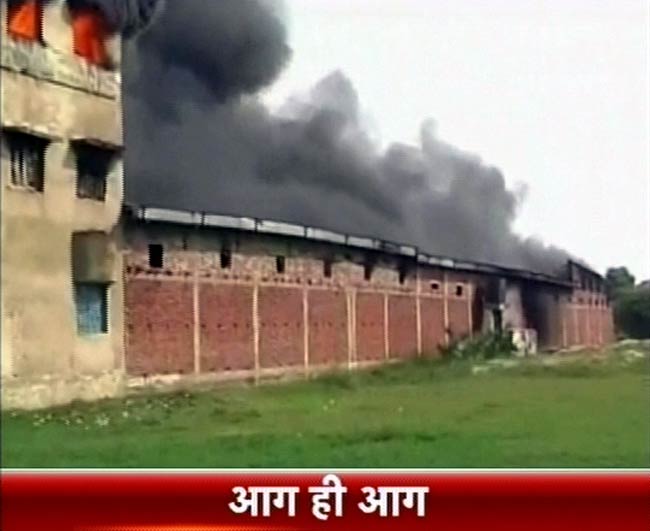 तस्वीरों में 30 सितंबर 2012 की बड़ी खबरें | पढ़ें