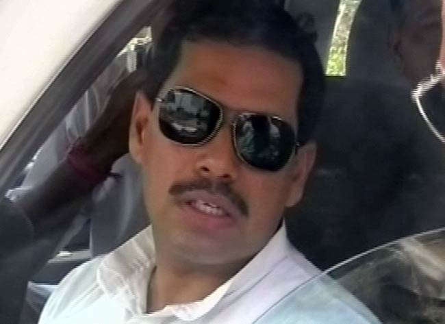 तस्वीरों में 19 अक्टूबर 2012 की बड़ी खबरें | पढ़ें