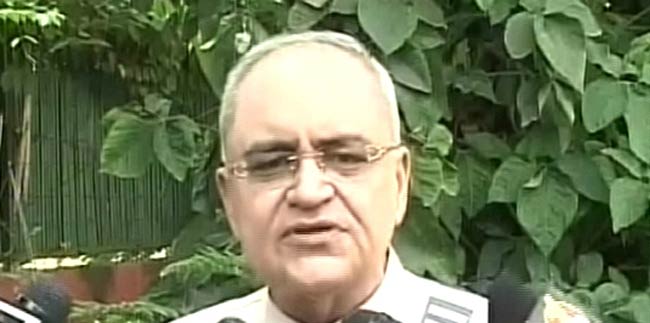 17 अक्टूबर 2012: तस्वीरों में दिनभर की बड़ी खबरें | पढ़ें