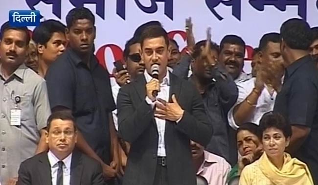 तस्वीरों में 19 अक्टूबर 2012 की बड़ी खबरें | पढ़ें