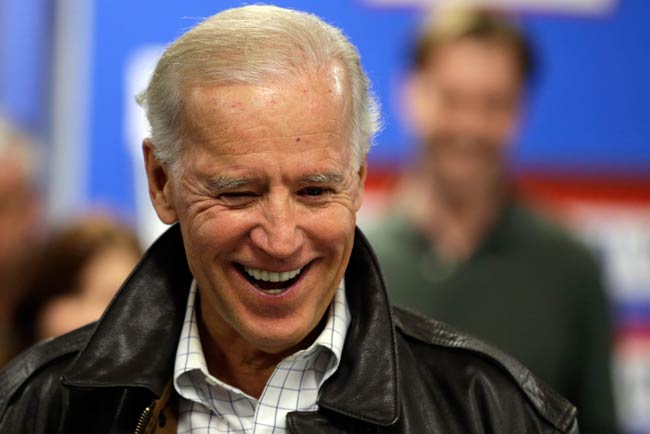 तूफान ने रोका ओबामा, रोमनी का चुनावी अभियान