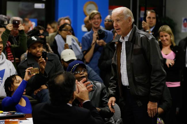 तूफान ने रोका ओबामा, रोमनी का चुनावी अभियान