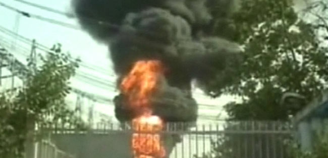 देश के तीन जगहों में आग की घटनाएं