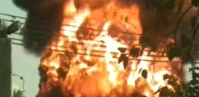 देश के तीन जगहों में आग की घटनाएं