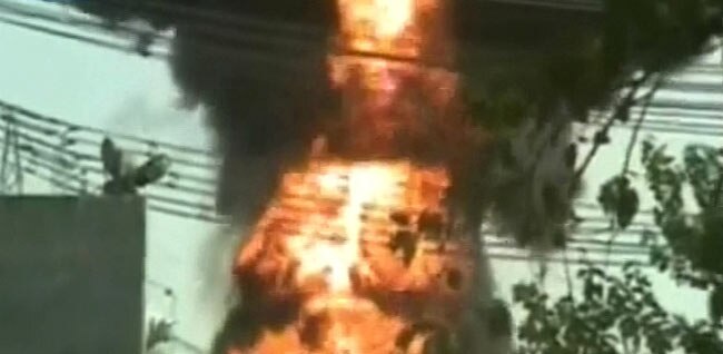 देश के तीन जगहों में आग की घटनाएं