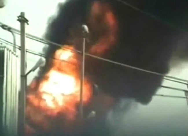 देश के तीन जगहों में आग की घटनाएं