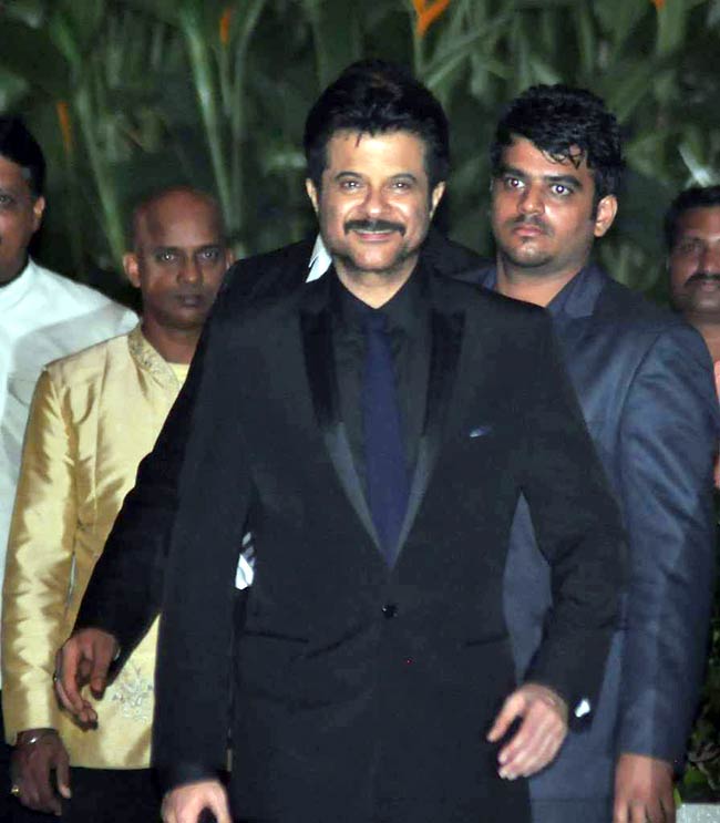 सैफ-करीना की पार्टी में सितारे... | शादी का एलबम