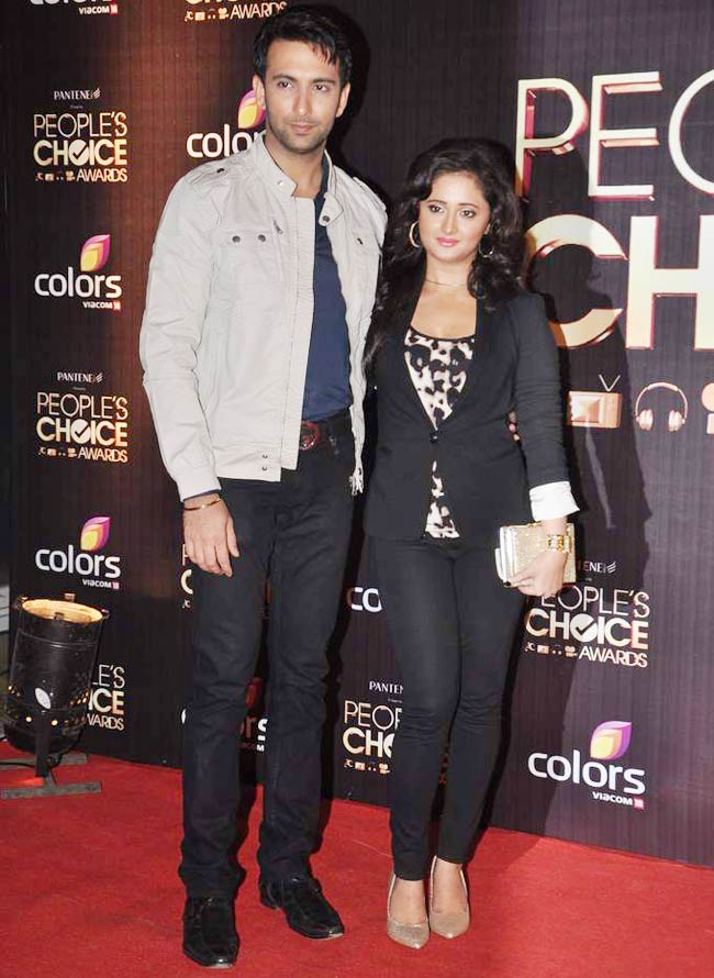 पीपुल्‍स च्‍वाइस अवार्ड में सितारों का मेला | ग्लैमर का तड़का