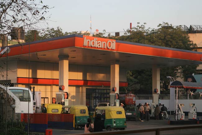 03 अक्टूबर 2012: तस्वीरों में दिनभर की बड़ी खबरें | पढ़ें