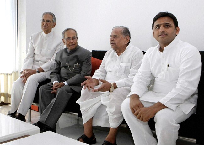 12 अक्टूबर 2012: तस्वीरों में दिनभर की बड़ी खबरें | पढ़ें