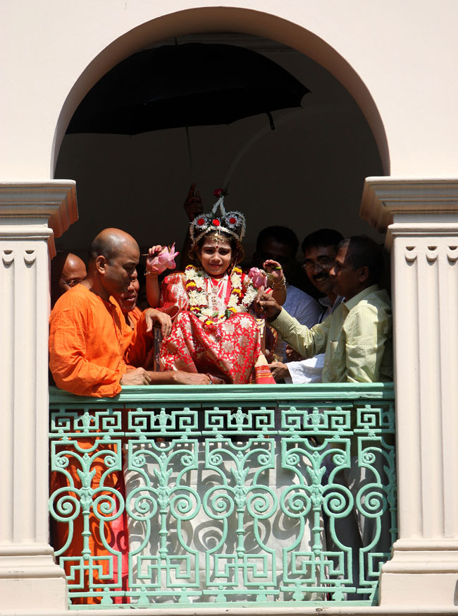 दुर्गा पूजा रंग में रंगा पूरा देश | चलो बुलावा आया है