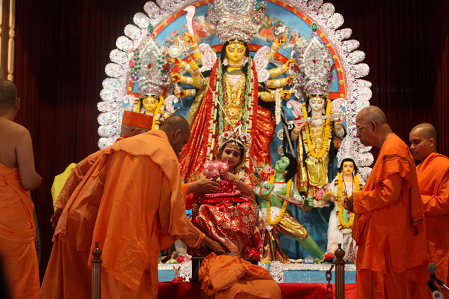 दुर्गा पूजा रंग में रंगा पूरा देश | चलो बुलावा आया है