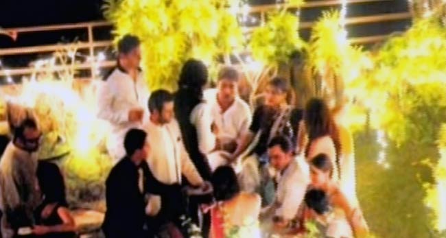 शादी के बंधन में बंधे सैफ-करीना | अनदेखी करीना