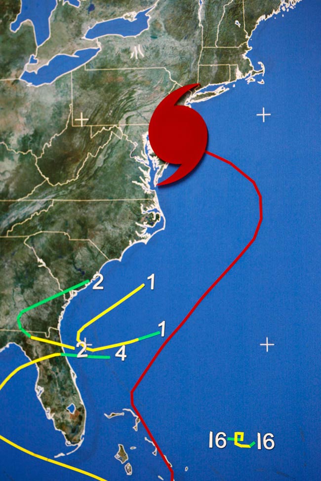 अमेरिका में सैंडी तूफान का कहर | चुनाव अभियान पर ब्रेक