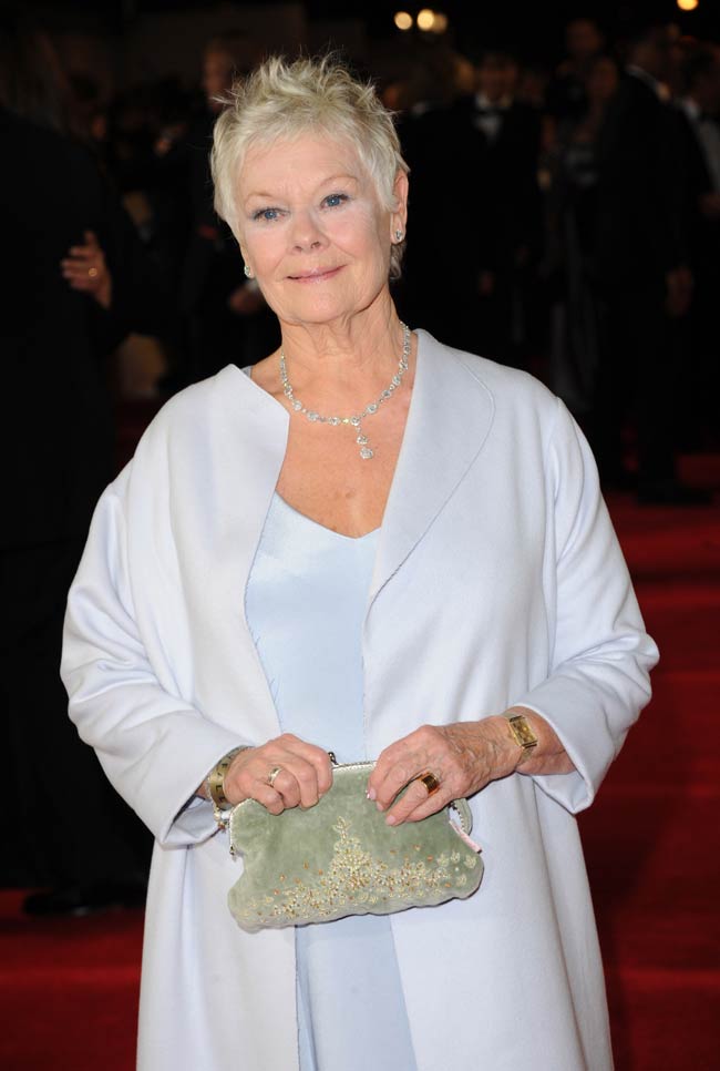 बॉन्ड की फिल्म 'स्काईफाल' का वर्ल्ड प्रीमियर | बॉन्‍ड गर्ल टोनिया