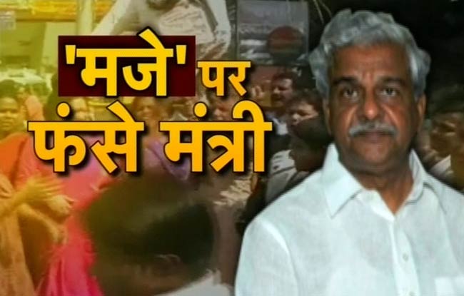 03 अक्टूबर 2012: तस्वीरों में दिनभर की बड़ी खबरें | पढ़ें